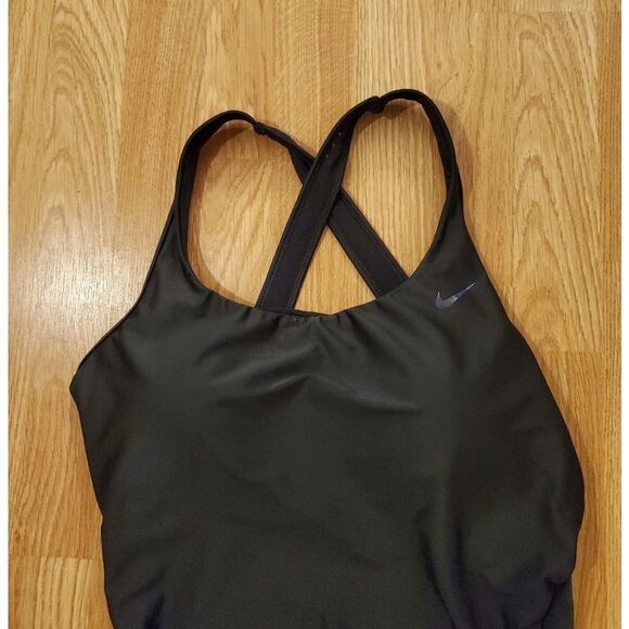 Nike Essential Crossback One-Piece Swimsuit - NEW - Picture 3 of 13